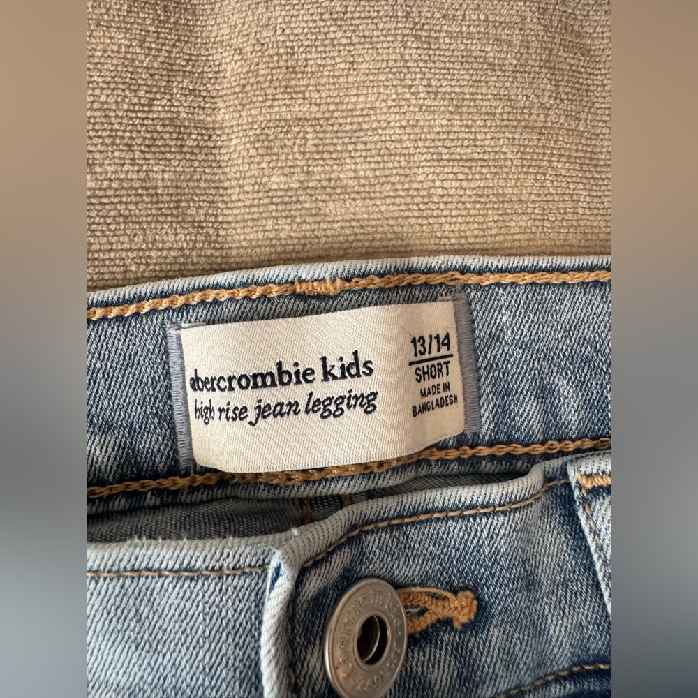 Abercrombie Kids High Rise Jean Legging Light Wash Distressed Jeans 13/14 Short - Picture 5 of 10